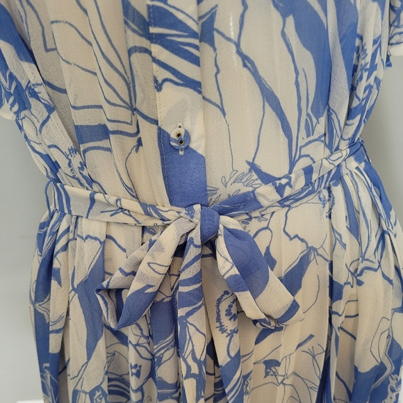 By Anthropologie Pleated Vneck Ruffle Sleeve Dress, VGUC, Size S - Picture 4 of 10